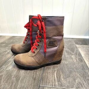 Sorel Brown and Red Lace-Up Boots with Durable Sole